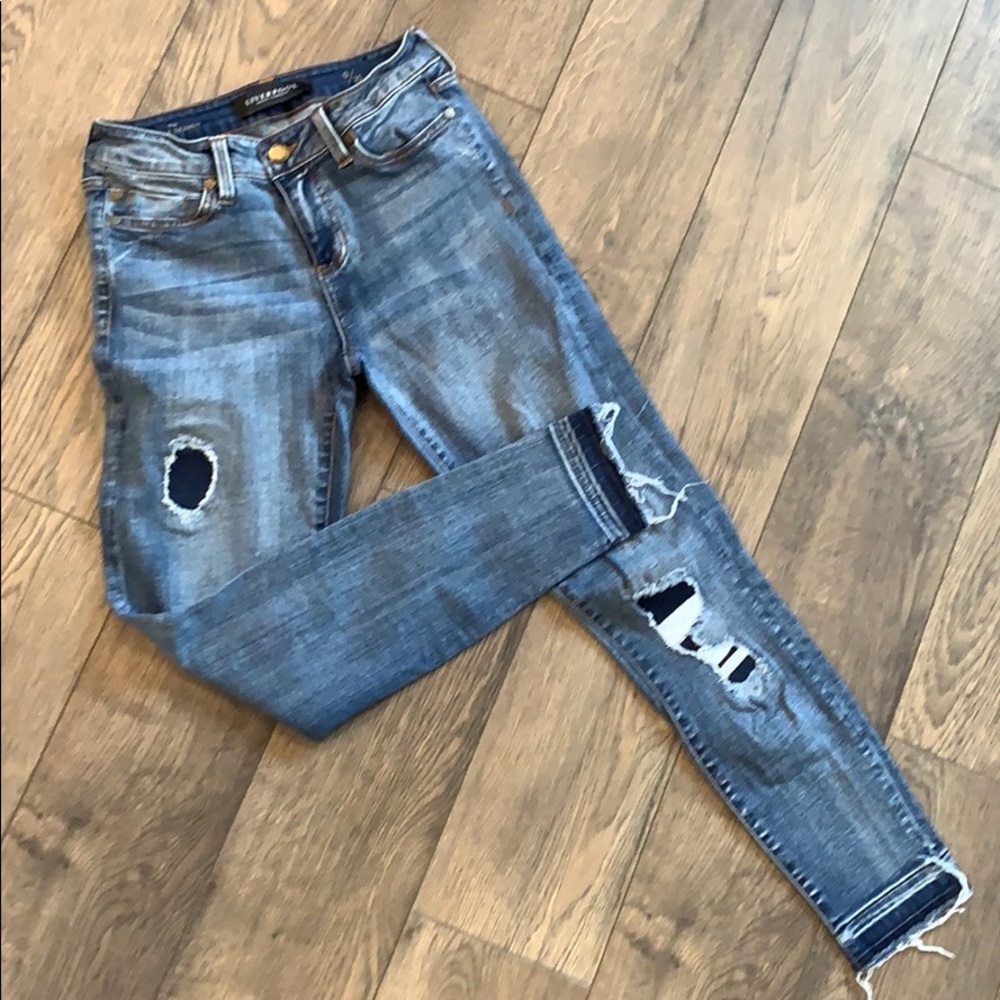 Skinny ankle length distressed denim